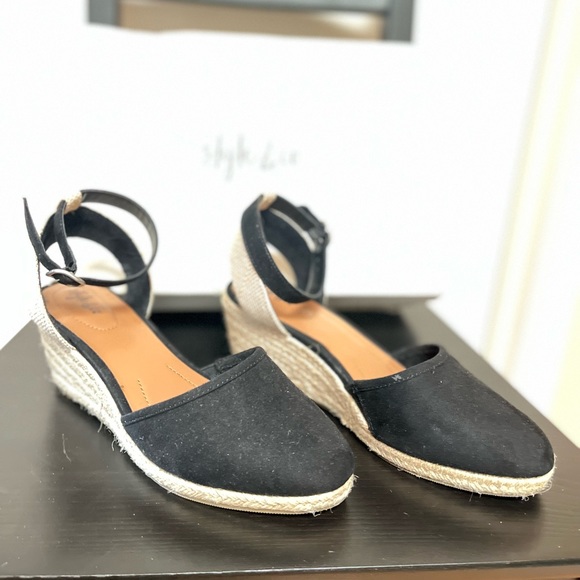 NWT/Box | Style & Co. | Mailena Closed Toe Black/Beige Ankle Strap Wedge Sandal - Picture 5 of 10